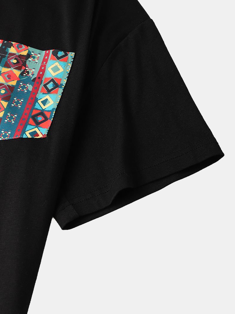 Losse T-shirts Met Kleurrijke Geoprint En Opgestikte Zakken Voor Heren