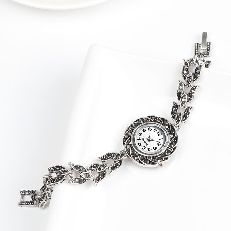 Grijs Kristal Dames Armbandhorloge Modieus Retro-stijl Quartz Horloge