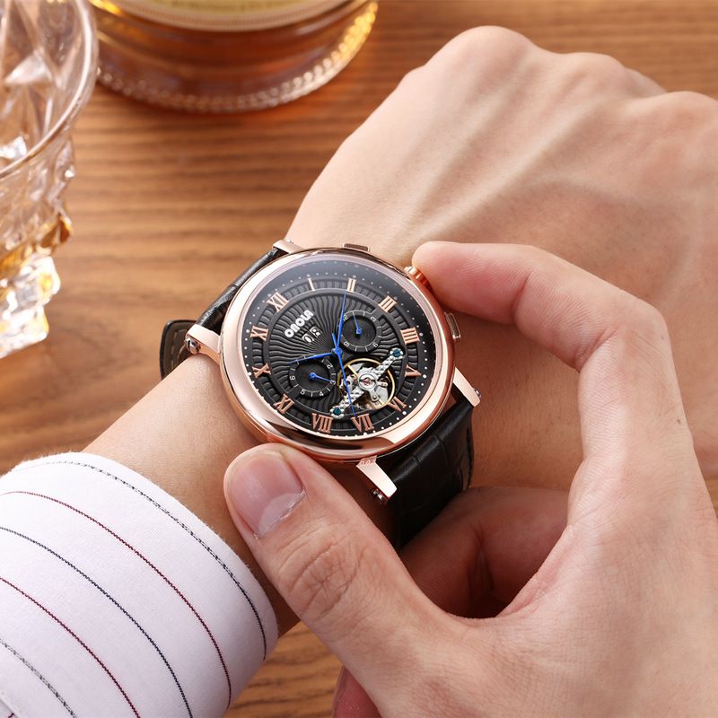 Mode Heren Automatisch Horloge Vliegwiel Holle Datumweergave Lederen Band Mechanisch Horloge