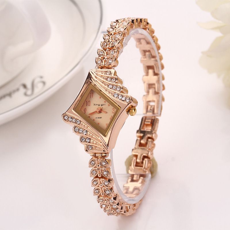 Mode Dames Jurk Bekijk De Diamond Shape Crystal Leaf Vrouwen Armband Quartz Horloge