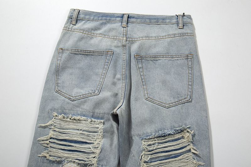 High Street Geborduurde Jeans Met Zware Gaten