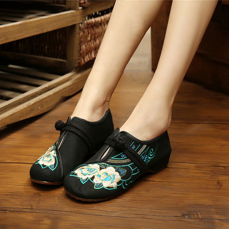 Vrouwen Lace Up Doek Chinese Geborduurde Bloem Platte Loafers