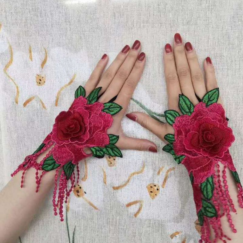 Vrouwen Etnisch Borduurwerk Hallow Polsband Mode Bloemen Half Cover Finger Tassel Handschoenen
